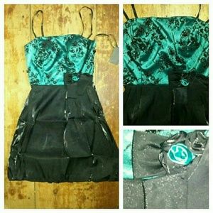 Sue Wong Lace Mesh Overlay Embellished Bubble Hem formal prom Dress N8433